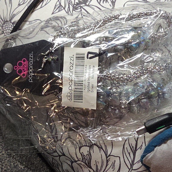 Ignited Impression Silver Necklace - Picture 4 of 4